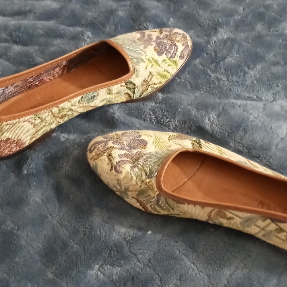 COLE HAAN - Picture 5 of 5